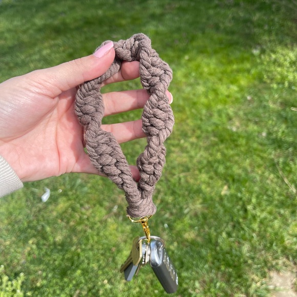 Macrame Keychain Wristlet - Picture 1 of 2